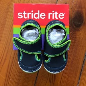 Stride Rite made2play water shoe